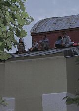 Слушатели "Эрмитажа" на крыше соседнего театра