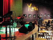 Yoshi's