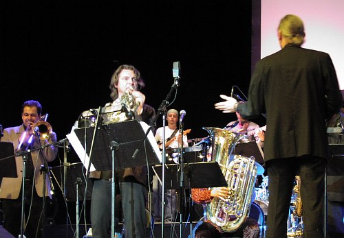Arkady Shilkloper with Vienna Art Orchestra, 2002 Аркадий Шилклопер в составе Vienna Art Orchestra, 2002