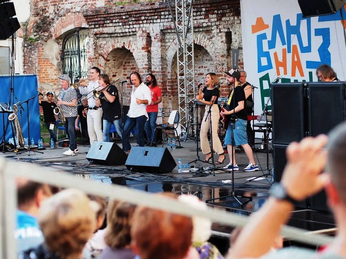 Leonid & Friends на фестивале «Блюз на веранде», Вологда, июль 2018 (фото © Кирилл Мошков, «Джаз.Ру»)