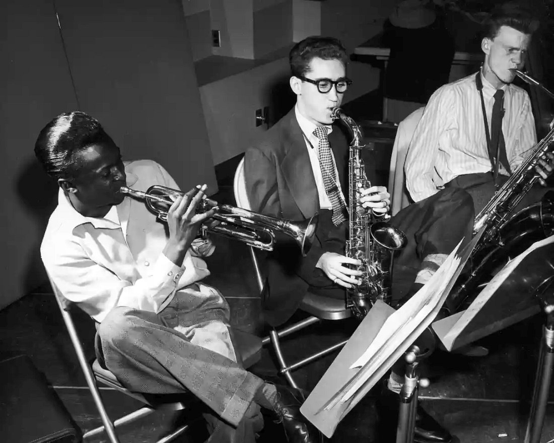 Майлз Дэйвис, Ли Кониц, Джерри Маллиган. Работа над записью, которая станет альбомом «Birth of the Cool», 1949 (фото: Donaldson Collection)