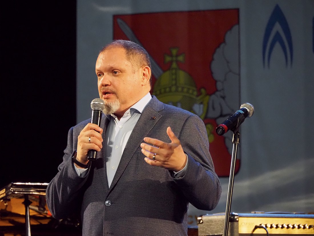 Кирилл Мошков на сцене XXII фестиваля «Блюз на веранде»