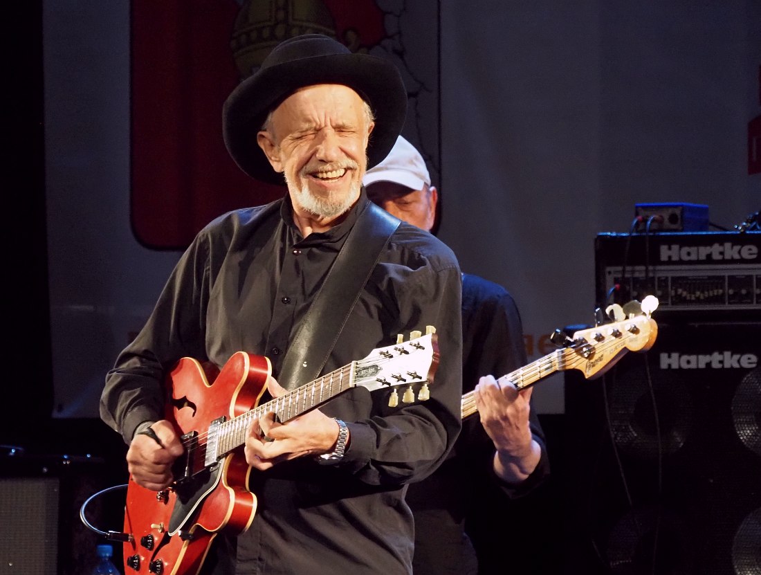 Виктор Колесов