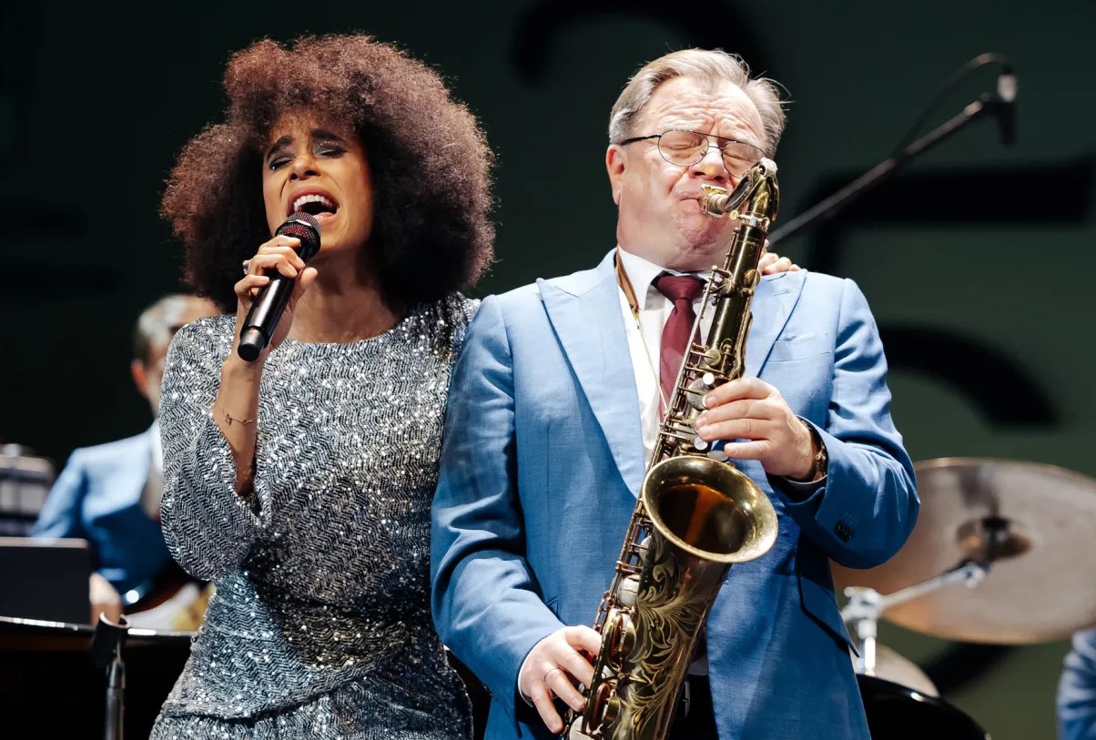 Фантине и Игорь Бутман во время выступлений в Бразилии летом 2024 г. (да, в декабре в Бразилии именно лето!)