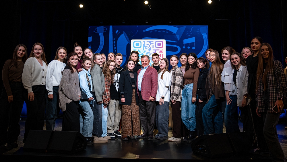 Встреча студентов с Игорем Бутманом