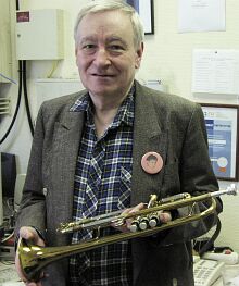 Андрей Товмасян в редакции "Полного джаза", 2002