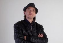 Приближается «Гринфест»: скрипач Феликс Лахути о своём друге — басисте Романе Гринёве (1976-2018) Роман Гринёв