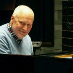 В год своего 70-летия эстонский джазовый пианист Тыну Найссоо представит свой новый альбом в России Тыну Найссоо во время записи альбома в московской студии CineLab, октябрь 2017 (фото © Кирилл Мошков, «Джаз.Ру»)