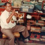 Как хранят историю джаза на его родине? Дом-музей Луи Армстронга в Нью-Йорке Луи Армстронг у себя дома в Короне, 1960-е гг.