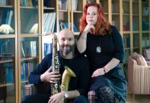 Саксофонист Сергей Головня идёт навстречу кантри, а кантри-певица Ирина Сурина — навстречу джазу Сергей Головня, Ирина Сурина