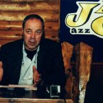 Часть 2. «Джаз Арт Клубу» 30 лет: Александр Эйдельман об истории московского джазового объединения «Джаз Арт Клуб» в кафе «Мажор»: Александр Эйдельман на пресс-конференции фестиваля Jazz Voices, 2002