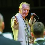 Биг-бэнд Владимира Толкачёва открыл джазовый сезон 2024/2025 гг. в Новосибирской филармонии Владимир Толкачёв (фото: Михаил Афанасьев)