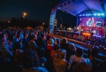 В Петербурге пройдёт V семейный литературно-музыкальный фестиваль «Белые ночи в Купчино» «Белые ночи в Купчино» (фото: Алексей Королев)