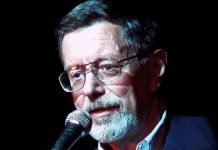 Пианист и историк джаза Михаил Кулль: 90! Михаил Кулль (фото: Кирилл Мошков, 2008)