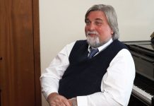 Молния: пианист и педагог Валерий Гроховский стал заслуженным артистом России Валерий Гроховский (фото: Наталья Кравченко)