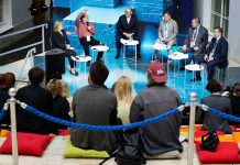 Игорь Бутман возглавил Совет по эстрадно-джазовой музыке в Федеральном учебно-методическом объединении Дискуссия об эстрадно-джазовом образовании на XI Санкт-Петербургском форуме объединённых культур, сентябрь 2025 (фото ТАСС)