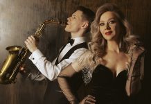 Четвёртая встреча цикла «Джазовые истории с Кириллом Мошковым» в Зарядье Илья Морозов и Виктория Каунова