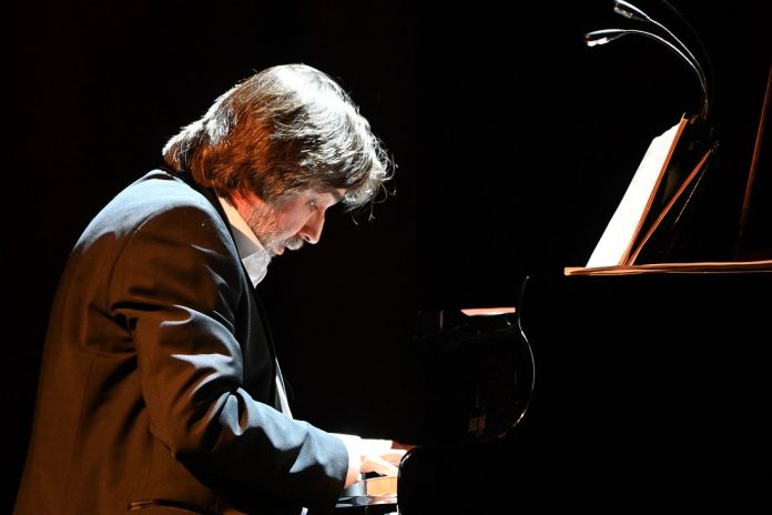 Александр Миронов