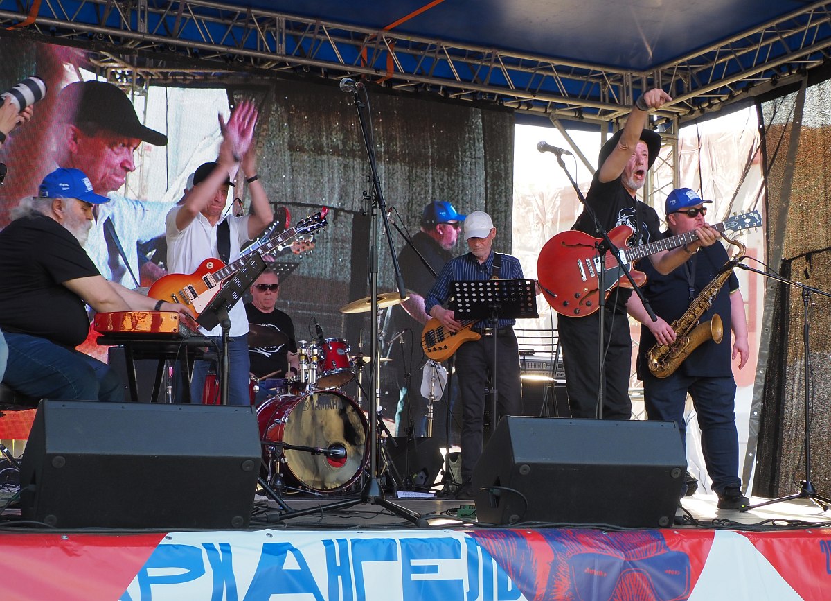 Виктор Колесов и друзья