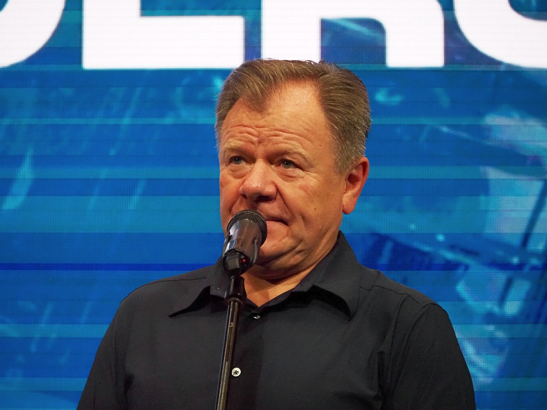 Народный артист РФ Игорь Бутман обращается к участникам на открытии форума