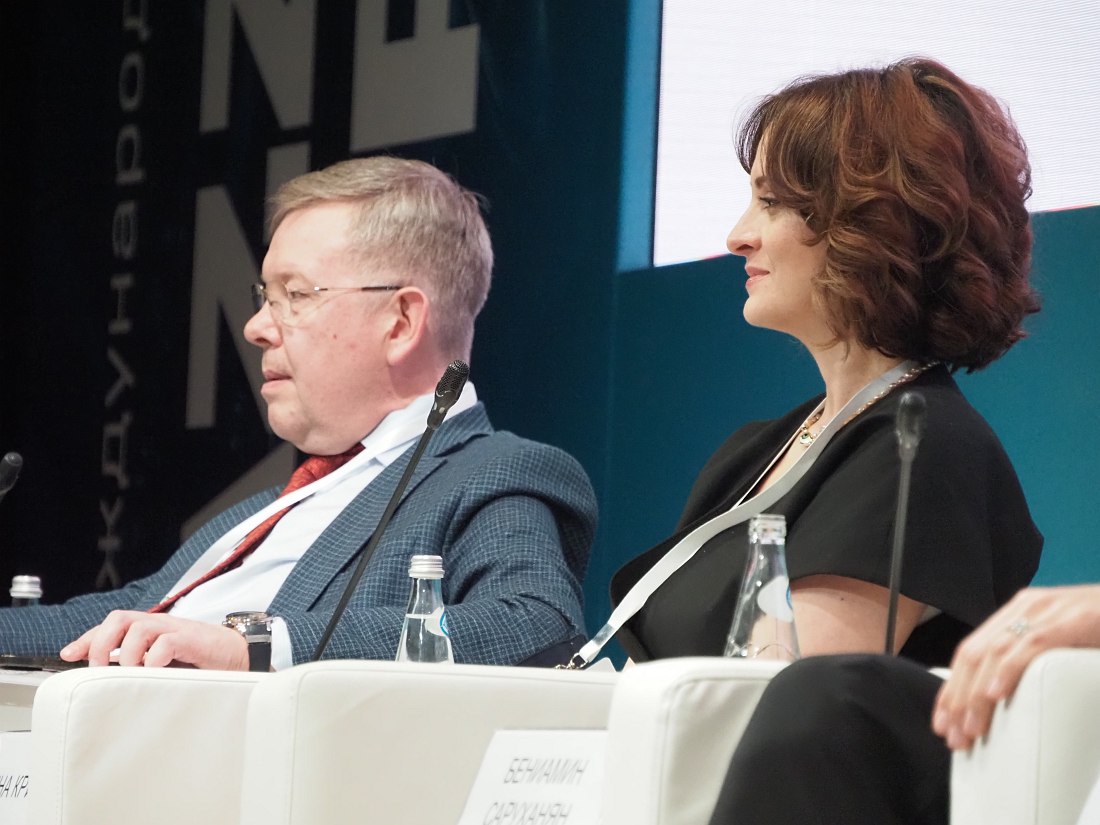 Идёт обсуждение проекта резолюции Форума джазовых педагогов. Павел Овчинников и Кристина Крит